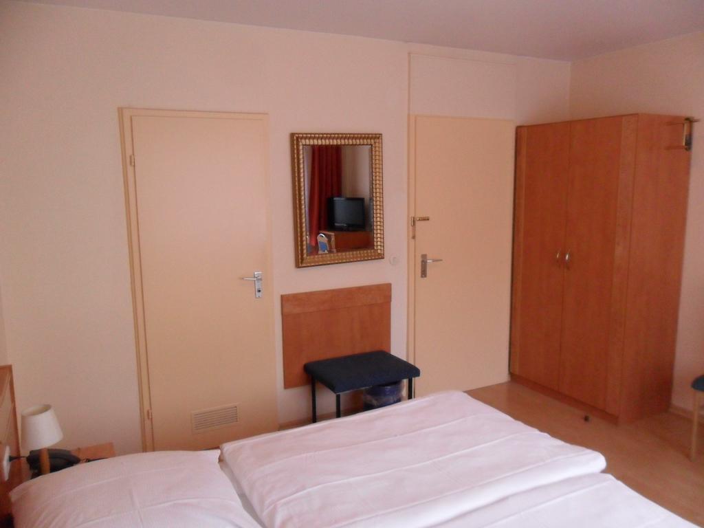Hotel Europa Pforzheim Bilik gambar