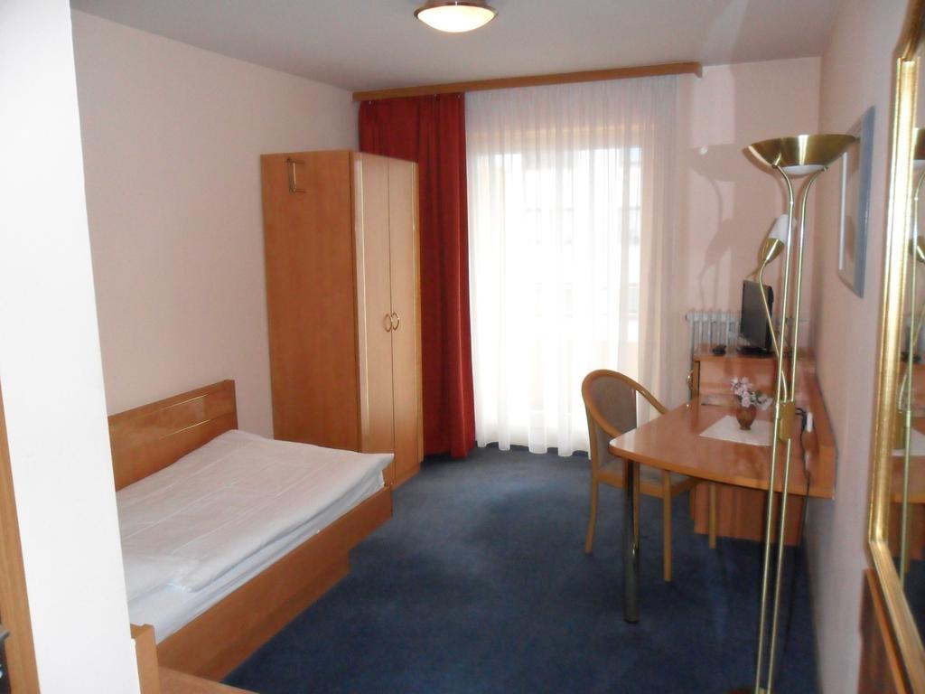 Hotel Europa Pforzheim Luaran gambar