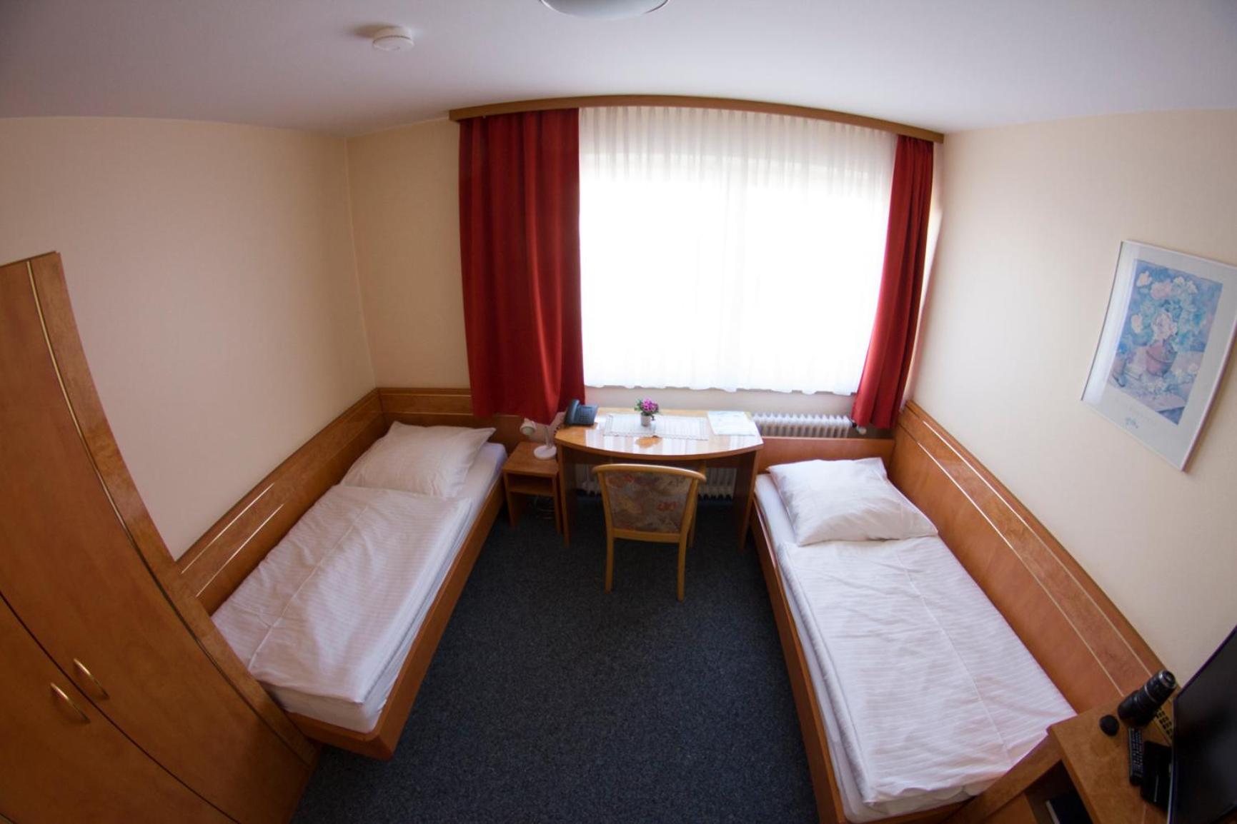 Hotel Europa Pforzheim Luaran gambar