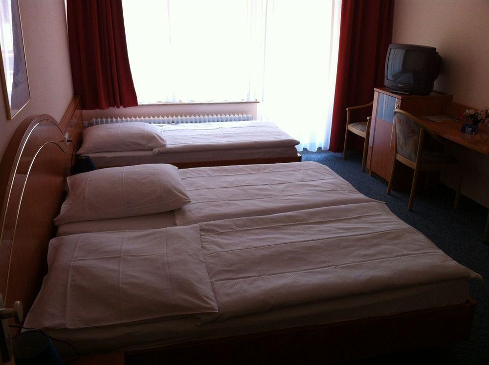 Hotel Europa Pforzheim Luaran gambar