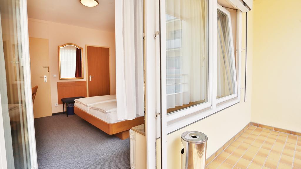 Hotel Europa Pforzheim Luaran gambar