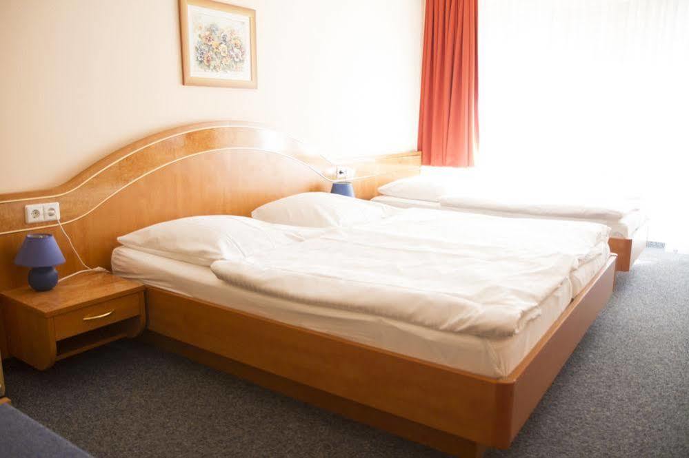 Hotel Europa Pforzheim Luaran gambar