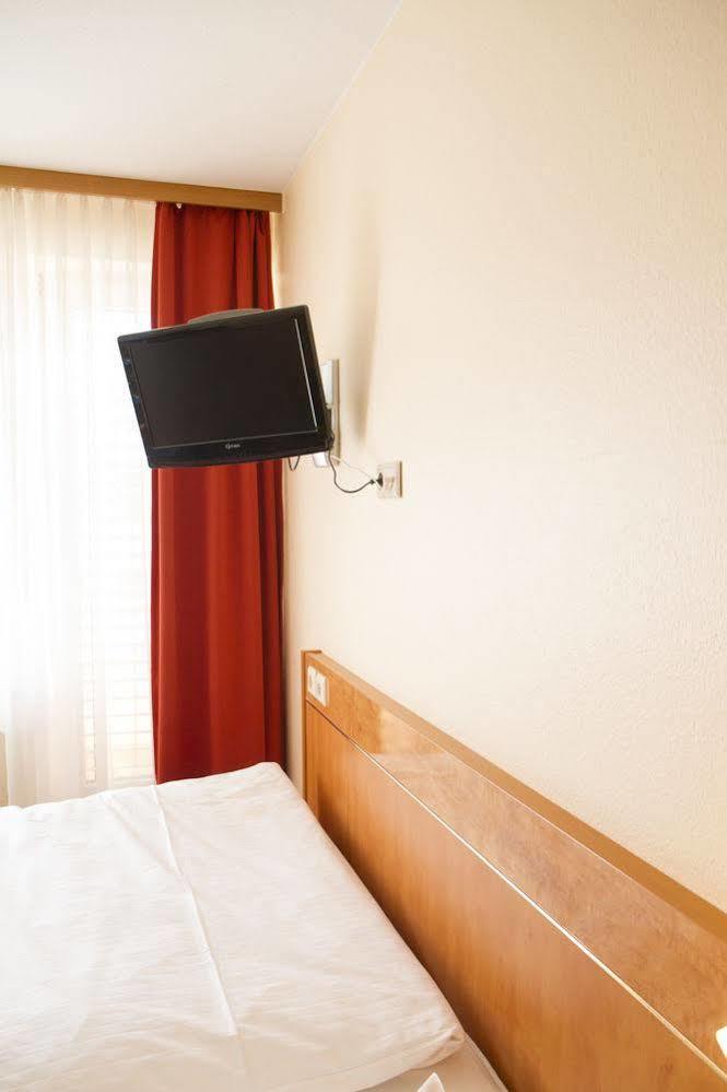 Hotel Europa Pforzheim Luaran gambar
